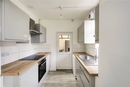 Monks Park Avenue, Southmead - Photo 2