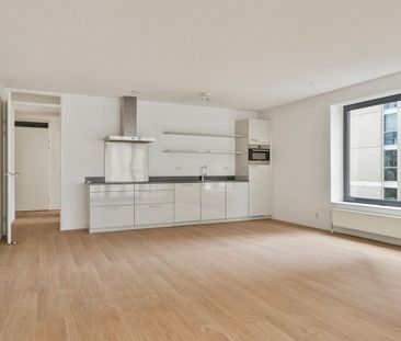 Appartement te huur: Koningin Wilhelminaplein 614 1062 KS Amsterdam - Photo 2