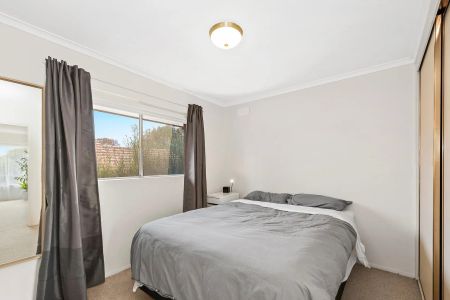 CONVENIENTLY LOCATED ONE BEDROOM APARTMENT! - Photo 3