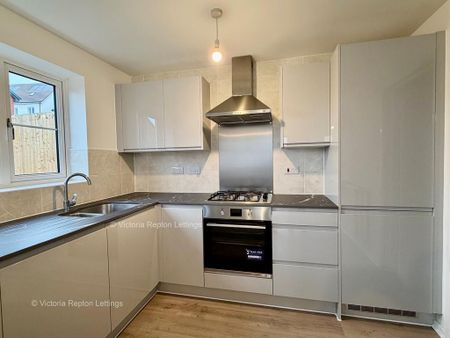 3 bedroom detached house to rent - Photo 5