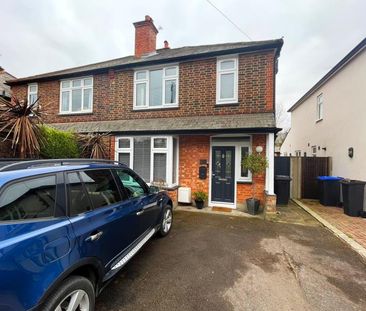 Kingsway, Woking, Surrey, GU21 - Photo 5