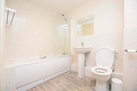 Royal Plaza, 2 Westfield Terrace, S1 4GD - Photo 5