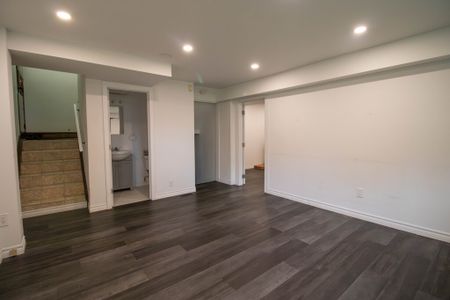 All Inclusive 2 Bedroom lower unit In Niagara Falls! - Photo 4
