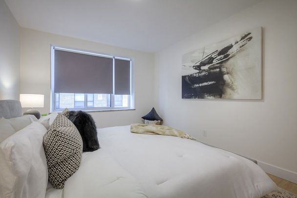 For Lease - 420 Eglinton Avenue Unit# 405, Toronto, Ontario - Photo 1
