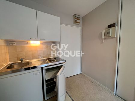 Location Appartement 1 pièce 27m² - Photo 2