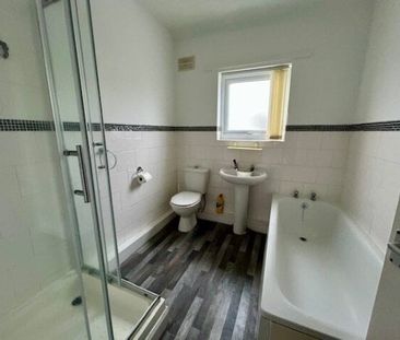 Victoria Road, Ellesmere Port - Photo 4