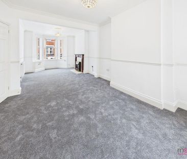 3 bedroom end of terrace house to rent - Photo 1