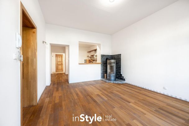 Pronájem bytu 3+1 94 m² - Fotografie 1