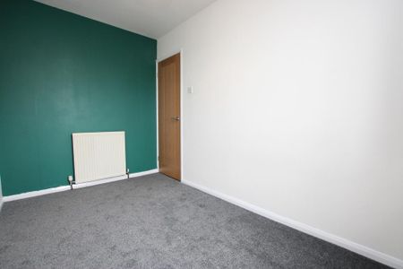 2 bedroom semi-detached house to rent - Photo 2