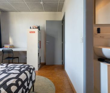Appartement te huur - foto 4