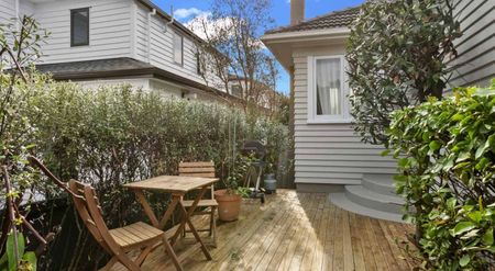 3 Bedroom house in central of Onehuga - Photo 5