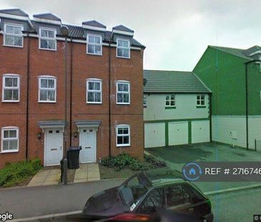 3 bedroom semi-detached house to rent - Photo 6