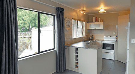 Charming 3-Bedroom Home in Brookfield - Photo 5