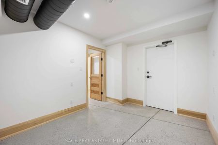 67 Shannon Street #Lower - Photo 2