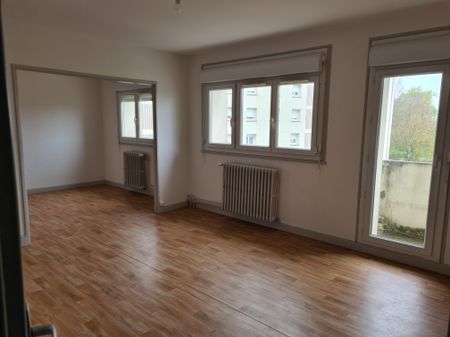 Location - Appartement T4 - 72 m² - Montbéliard - Photo 3