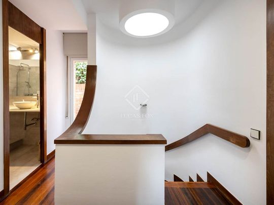 Luxury Villa for rent in Barcelona, Spain - Photo 1