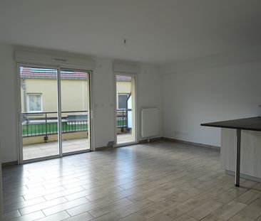 Location Appartement 3 Pièces 65 m² - Photo 3