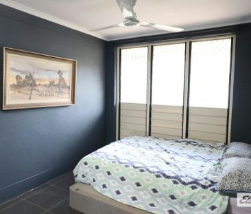 3 Bedroom Ground-Level Brick Home with Large Shed - Photo 2