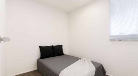 Stunning Views - 2bed Apartment - Photo 5