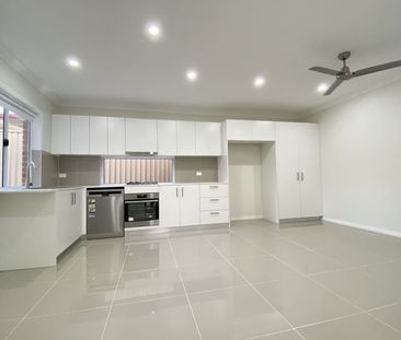 Spacious & Private 2-Bedroom Home in a Central Location - Photo 4