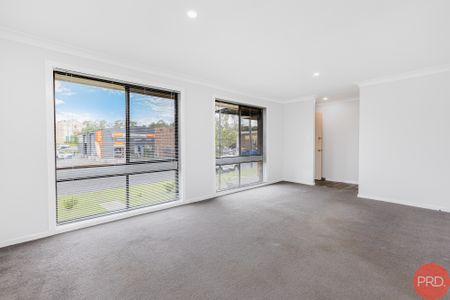 30 Chifley Street, East Maitland NSW 2323 - House For Rent | Domain - Photo 5