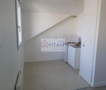 STUDIO AVEC GARAGE CENTRE VILLE DE BEAUVAIS - Photo 1