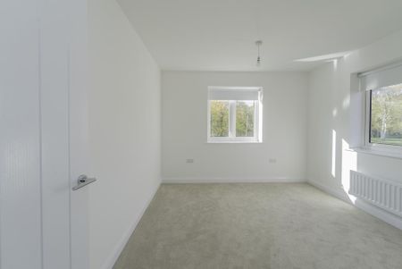 3 bedroom semi-detached house to rent - Photo 4