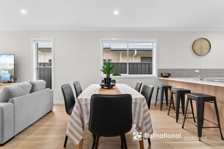 Brand New 3-Bedroom Semi-Detached Residence! - Photo 4