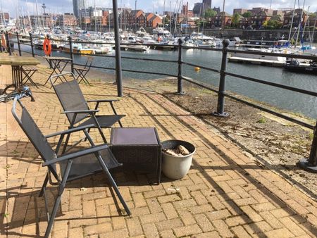 1 Bed Flat, South Ferry Quay, L3 - Photo 5