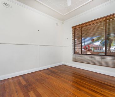 Family Home In Awesome Location - Photo 4