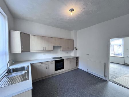 2 bedroom terraced house to rent - Photo 3