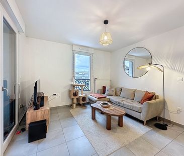Apartment - Photo 2