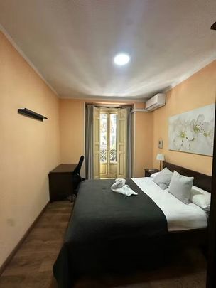 Calle de Toledo, Madrid, Community of Madrid 28005 - Photo 1