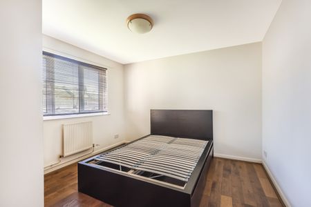 Rectory Lane, Tooting, London, SW17 - Photo 2