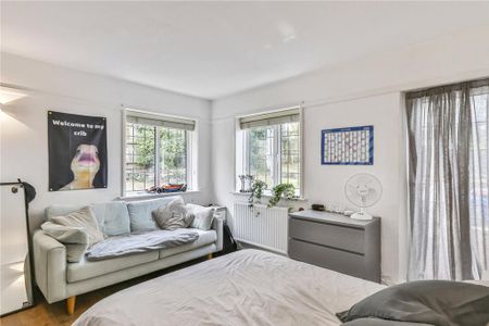 4 bedroom detached house to rent - Photo 5