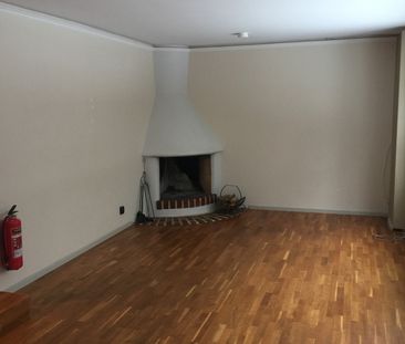 Astrakangatan, Hässelby - Photo 2