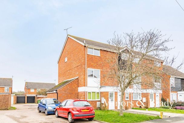 2 bedroom maisonette to rent - Photo 1