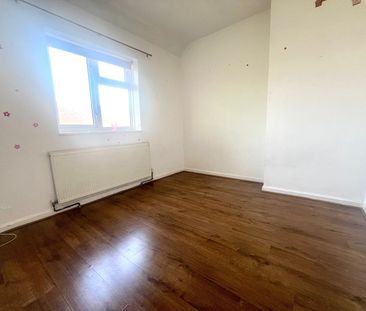 Comyns Road, Dagenham, RM10 - Photo 5