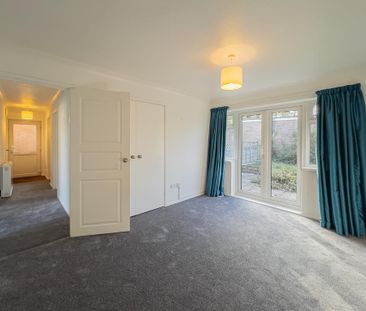 2 bedroom maisonette to rent - Photo 2