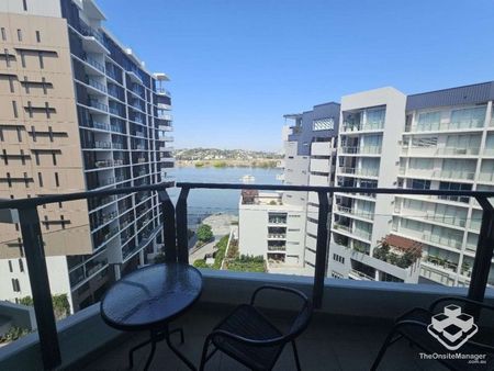 PROXIMITY HAMILTON PORT-SIDE STYLISH HARBOUR-SIDE LIVING! Unfurnished 1Bed Apt - Photo 2