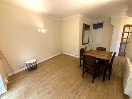 Lambton Road, London, SW20 - Photo 2