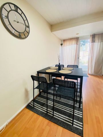 6 Bed Student Accommodation - Photo 5