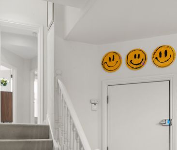 2 Bed Flat, Fulham Palace Road, SW6 - Photo 1