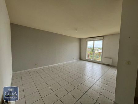 Location Appartement 2 pièces 47m² ALENCON 61000 - Photo 2