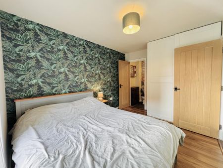 3 bedroom end of terrace house to rent - Photo 5