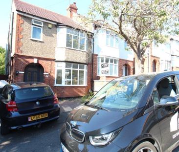 3 bedroom semi-detached house to rent - Photo 1