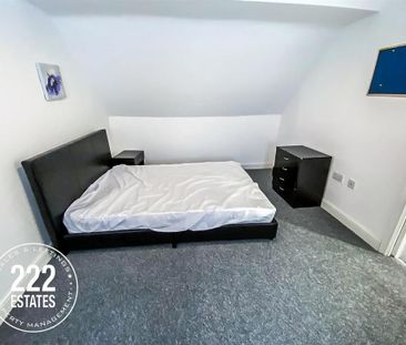 5 bedroom house to rent - Photo 2