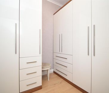 Milton Crescent, Wakefield - Photo 1