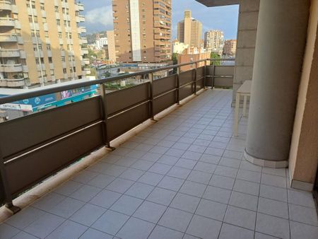 5 bedroom luxury Apartment for rent in Málaga, Spain - Photo 2