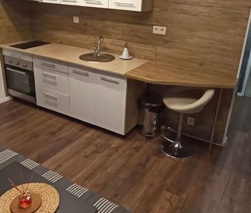 Na prenájom útulná garsónka s balkónom v tichej lokalite Bratislavy - Photo 1